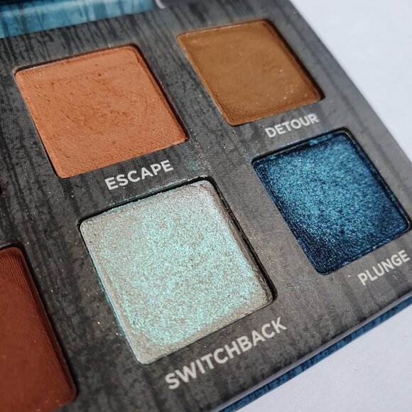 Urban Decay On The Run Detour mini eyeshadow palette - Picture 3 of 5